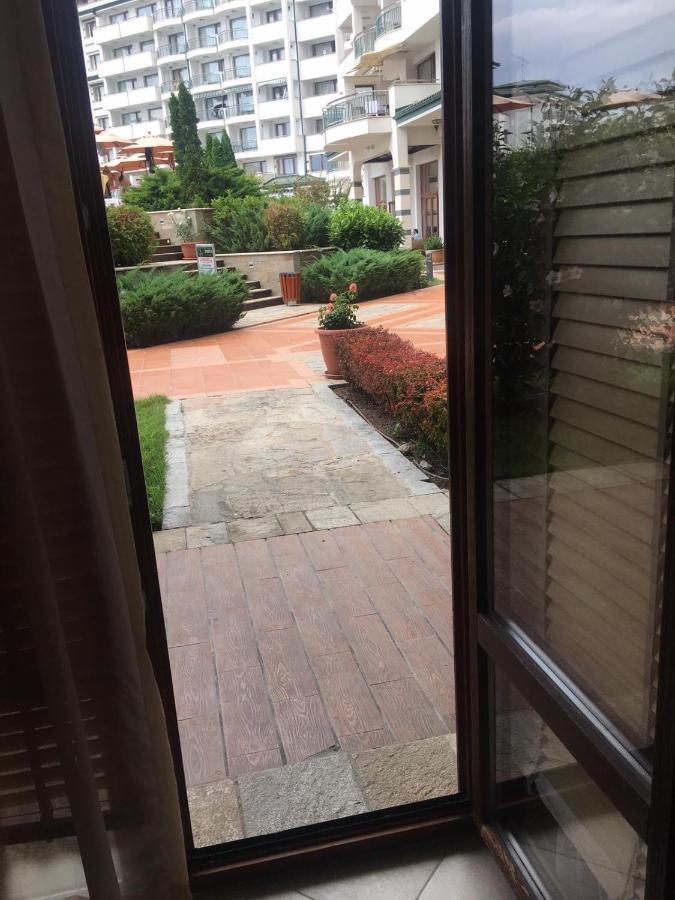 Private Apartments In Emerald Равда Екстер'єр фото