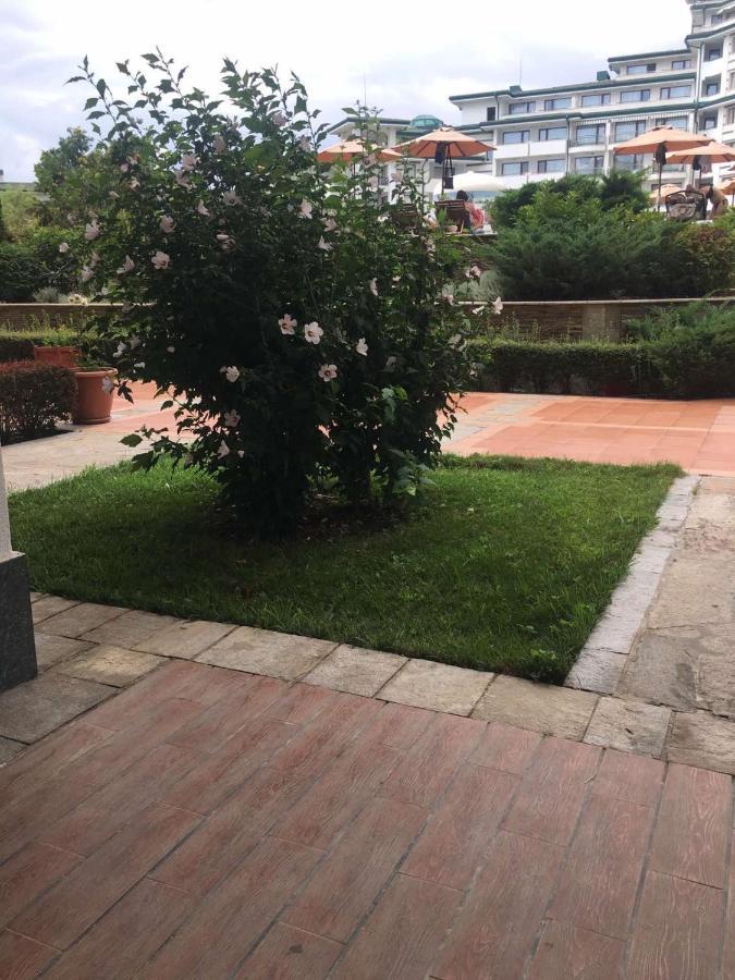 Private Apartments In Emerald Равда Екстер'єр фото