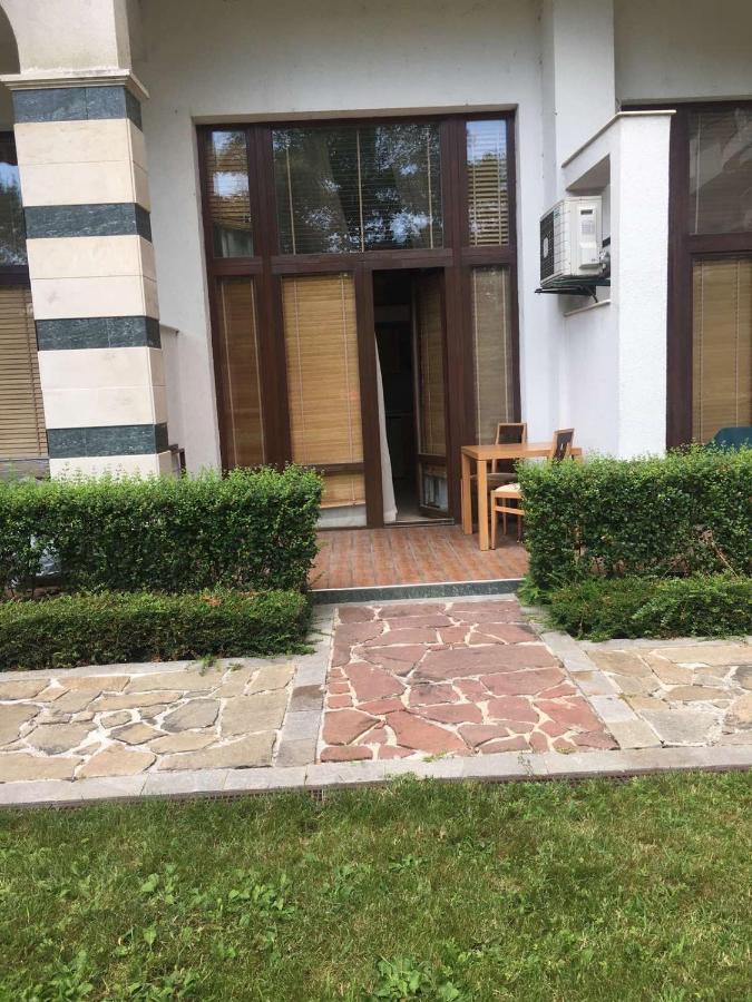 Private Apartments In Emerald Равда Екстер'єр фото