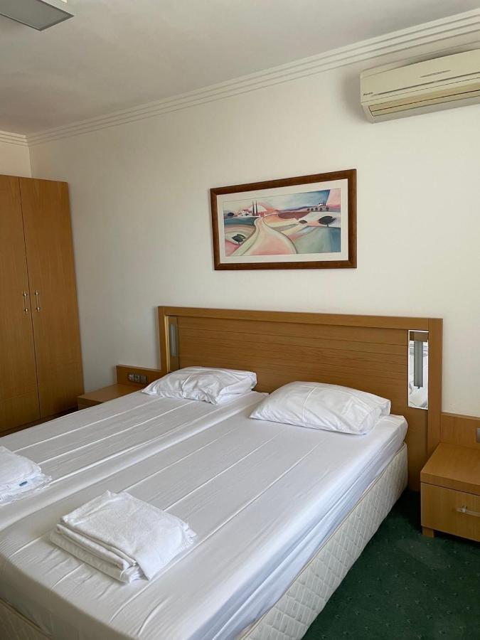 Private Apartments In Emerald Равда Екстер'єр фото