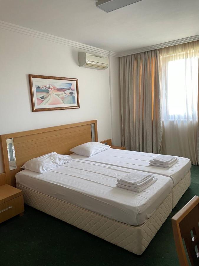 Private Apartments In Emerald Равда Екстер'єр фото