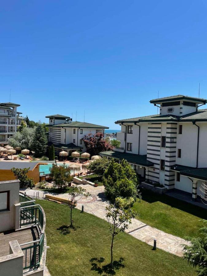 Private Apartments In Emerald Равда Екстер'єр фото