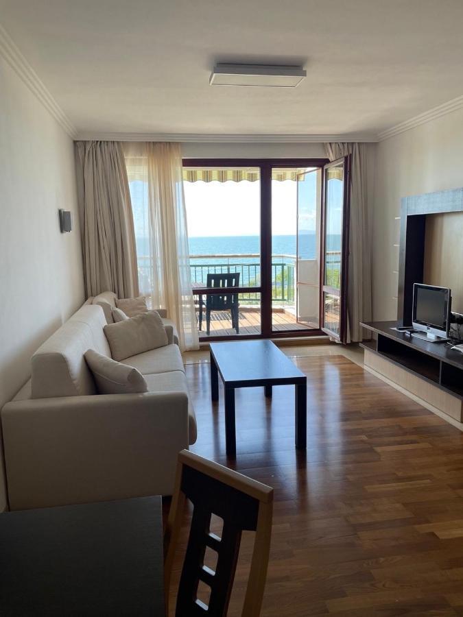 Private Apartments In Emerald Равда Екстер'єр фото