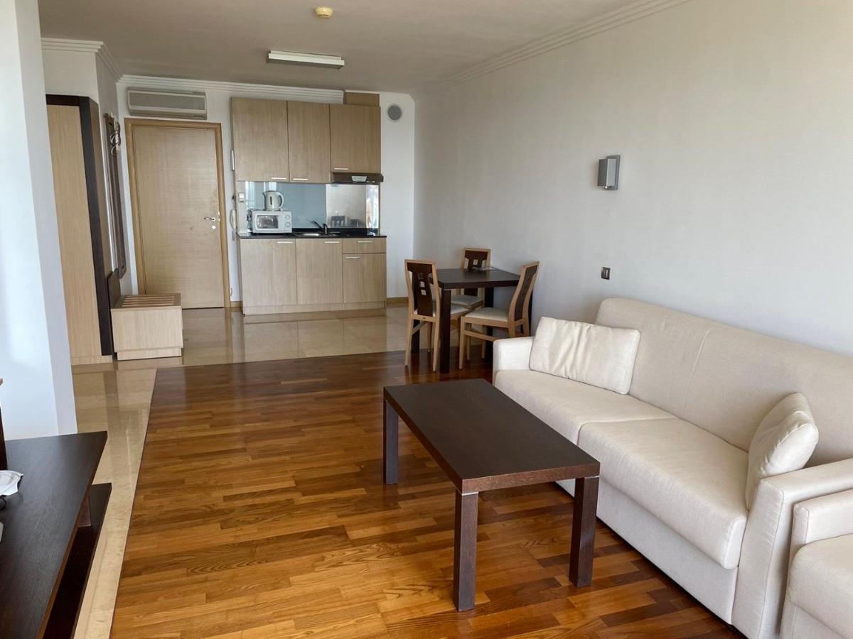 Private Apartments In Emerald Равда Екстер'єр фото