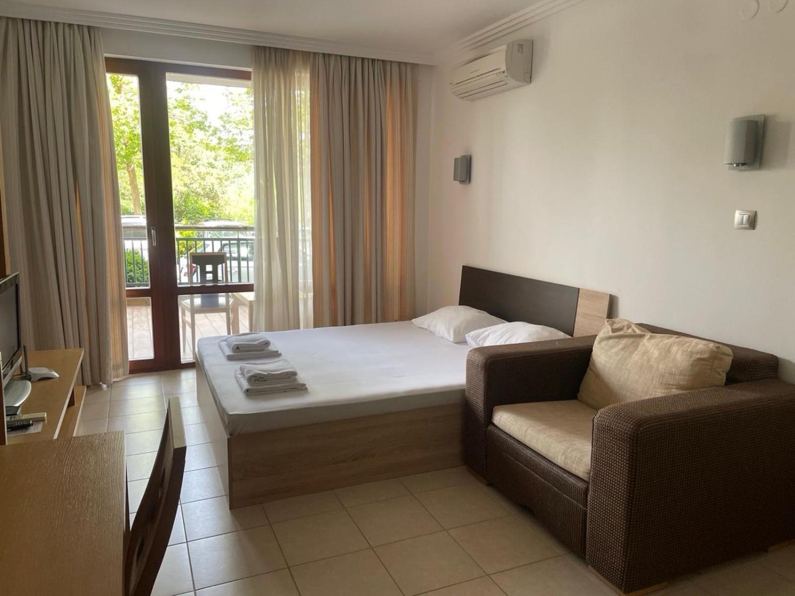 Private Apartments In Emerald Равда Екстер'єр фото
