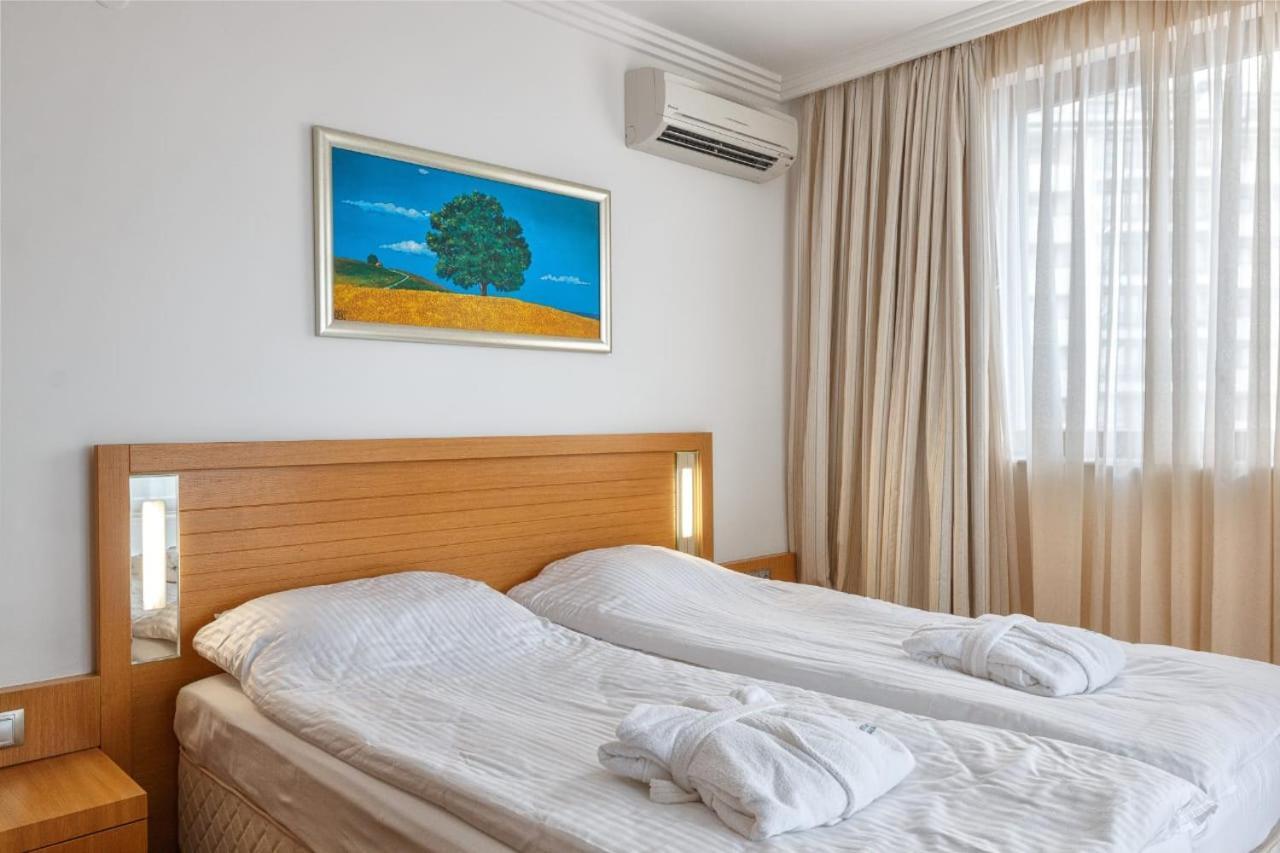Private Apartments In Emerald Равда Екстер'єр фото