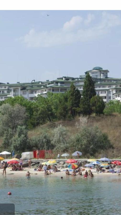 Private Apartments In Emerald Равда Екстер'єр фото